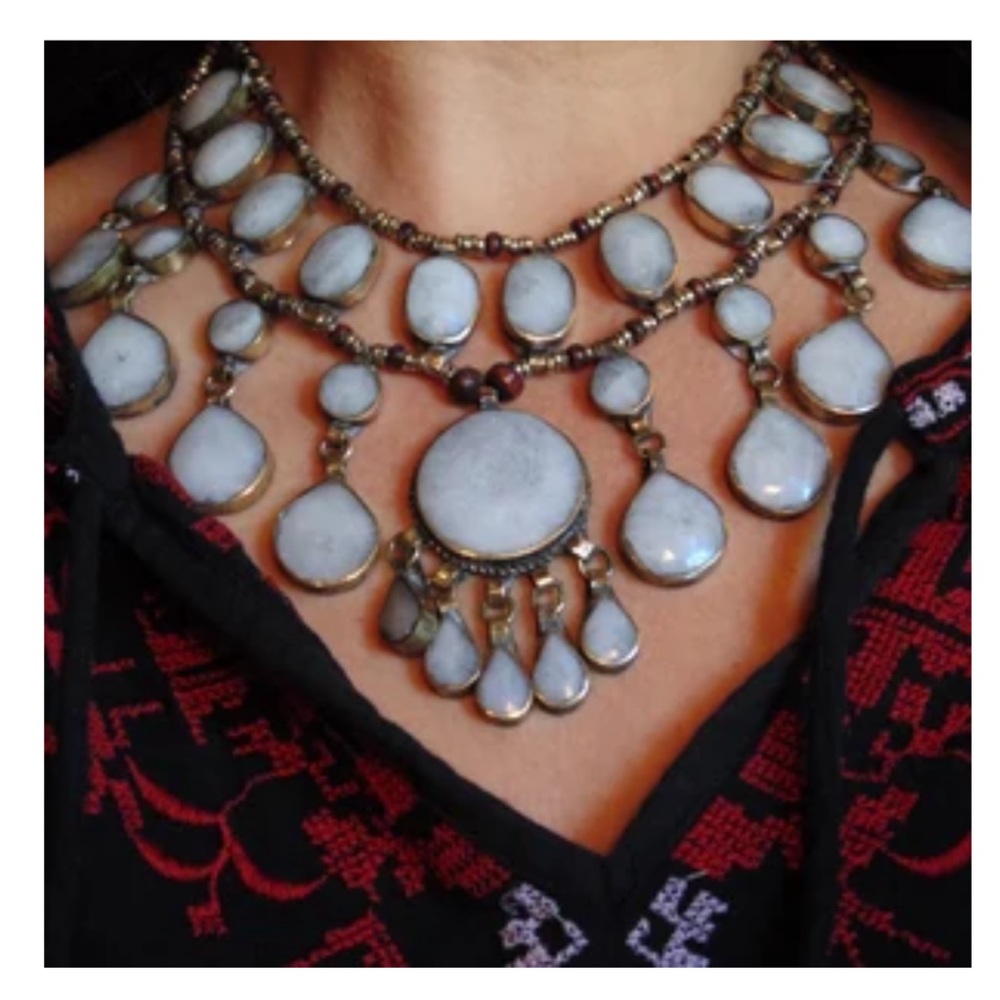 New Vintage Style Afghani White Jade Kuchi Necklace
